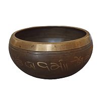 Поющая чаша, тибетская с гравировкой, литая 17 х 17 х 8,6 см., вес 1450 гр. ПЧЛ004